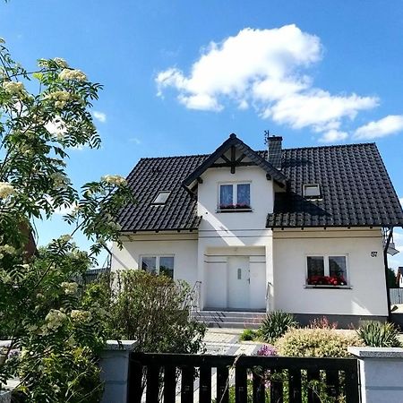 E&S_ Apartament Milicz Exteriör bild